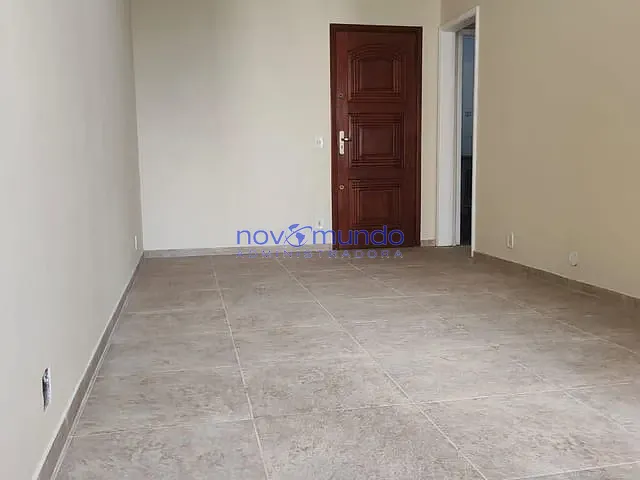 Apartamento com 65m² 2 quartos e 1 banheiro, para alugar, no bairro Tijuca em Rio de Janeiro