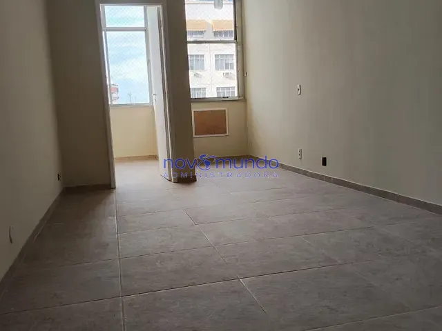 Apartamento com 65m² 2 quartos e 1 banheiro, para alugar, no bairro Tijuca em Rio de Janeiro
