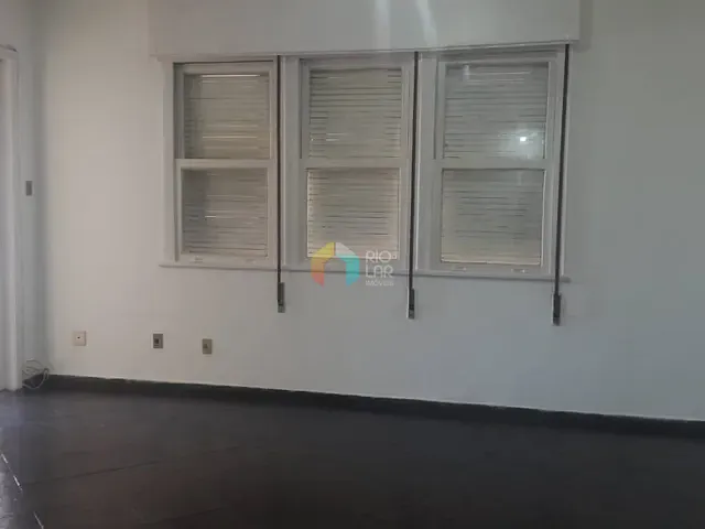 Apartamento com 148m² 3 quartos e 2 banheiros, à venda, no bairro Copacabana em Rio de Janeiro