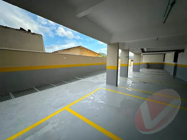 Apartamento 2 quartos e 2 banheiros, à venda, no bairro Guapurá Mirim em Mongaguá