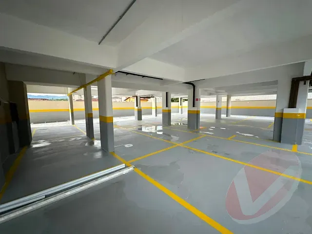 Apartamento 2 quartos e 2 banheiros, à venda, no bairro Guapurá Mirim em Mongaguá
