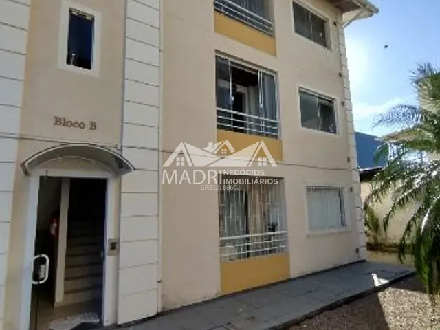 Apartamento 2 quartos e 1 banheiro, à venda, no bairro Pagani em Palhoça