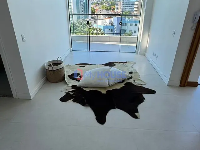 Apartamento com 196m² 4 quartos e 3 banheiros, à venda ou para alugar, no bairro Pontal em Ilhéus