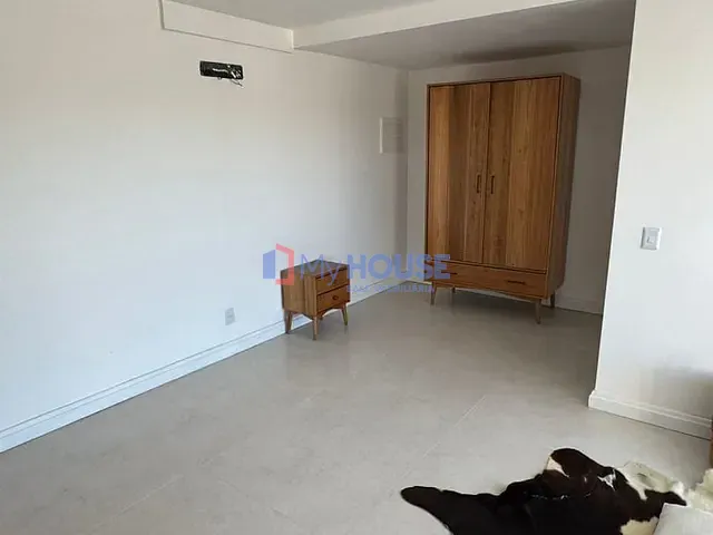 Apartamento com 196m² 4 quartos e 3 banheiros, à venda ou para alugar, no bairro Pontal em Ilhéus