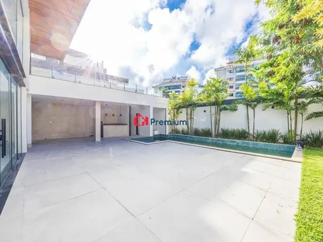 Casa 5 quartos e 5 banheiros, à venda, no bairro Barra da Tijuca em Rio de Janeiro