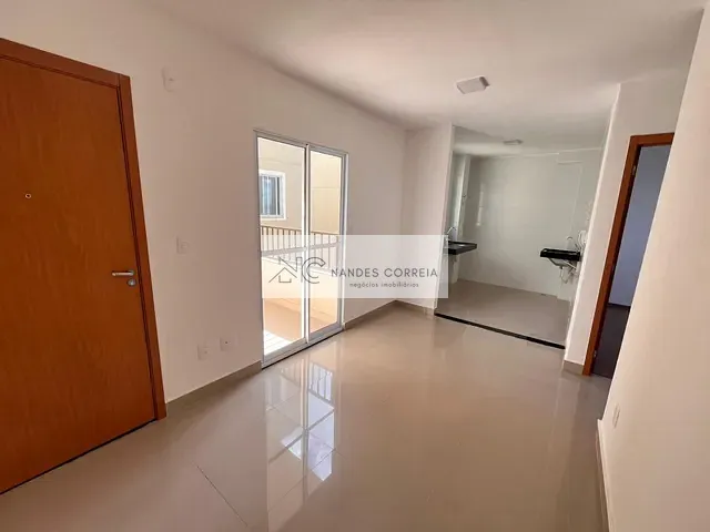 Apartamento 2 quartos e 1 banheiro, à venda, no bairro Cidade Industrial 2 em Londrina