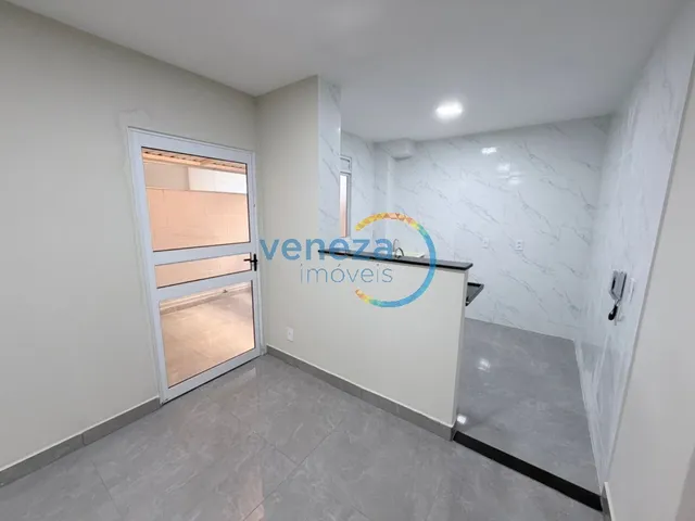 Apartamento com 70m² 2 quartos e 1 banheiro, à venda, no bairro CIDADE INDUSTRIAL II em Londrina