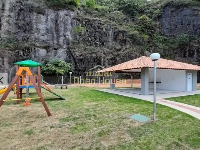 Apartamento 2 quartos e 1 banheiro, à venda, no bairro Retiro em Volta Redonda