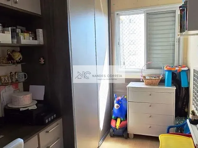 Apartamento 3 quartos e 2 banheiros, à venda, no bairro Vila Siam em Londrina