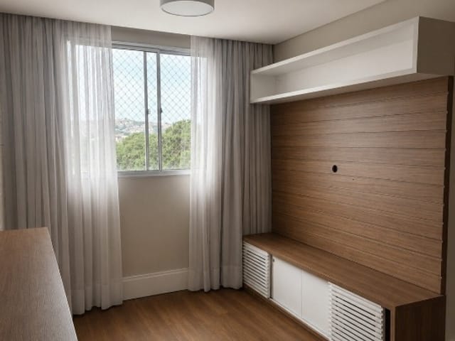 Apartamento 2 quartos e 1 banheiro, para alugar, no bairro Vila Homero Thon em Santo André