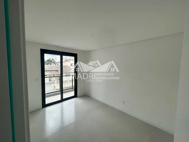 Apartamento com 300m² 2 quartos e 2 banheiros, à venda, no bairro Pagani em Palhoça