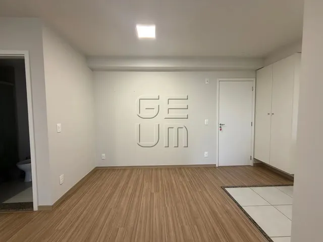 Apartamento com 10m² 2 quartos e 2 banheiros, à venda, no bairro Vila Santa Terezinha em Londrina