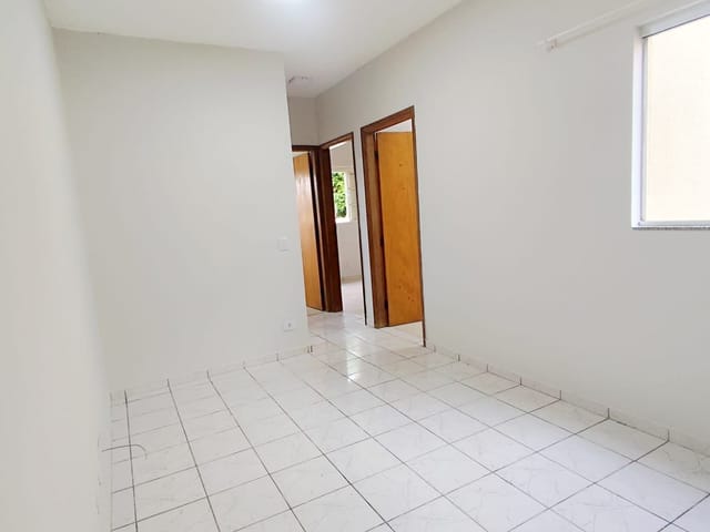 Apartamento 3 quartos e 1 banheiro, à venda, no bairro Vila Albuquerque em Campo Grande