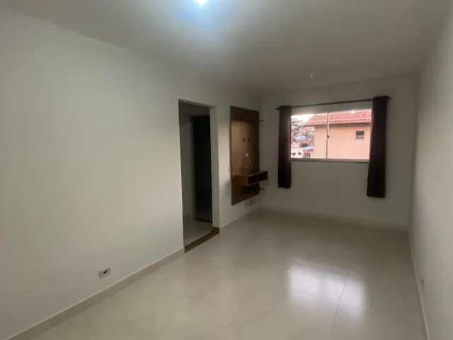 Apartamento 2 quartos e 1 banheiro, para alugar, no bairro Centro em Extrema