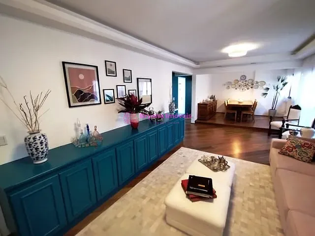 Apartamento 3 quartos e 3 banheiros, à venda, no bairro V. Bastos em Santo André