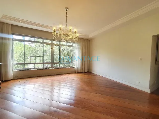 Apartamento com 217m² 3 quartos e 3 banheiros, à venda, no bairro Higienópolis em São Paulo