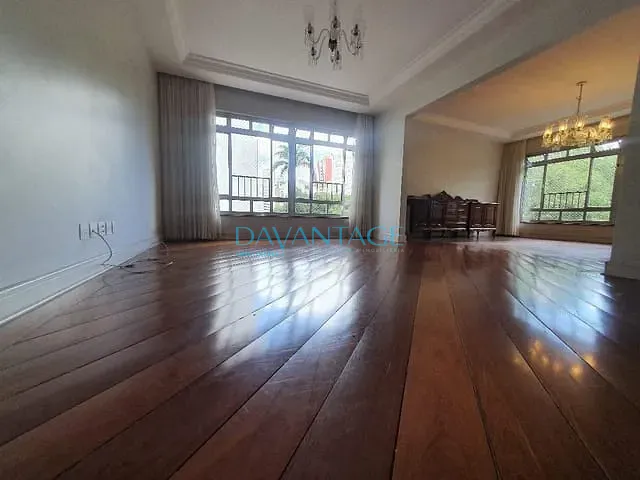 Apartamento com 217m² 3 quartos e 3 banheiros, à venda, no bairro Higienópolis em São Paulo