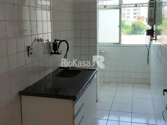 Apartamento 3 quartos e 1 banheiro, para alugar, no bairro Pechincha em Rio de Janeiro