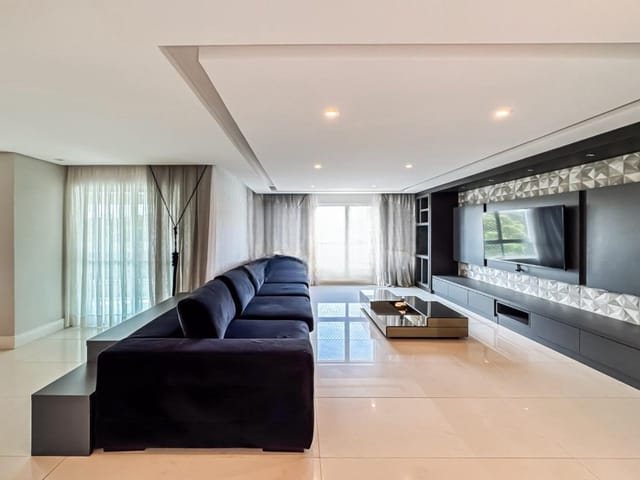 Foto do Apartamento - Ecoville, Apto Ed. Royal Club, 3 Suítes, 2 Vagas, 179.26m² Privativos, Desocupado, Condomínio Clube, à venda, Curitiba, PR | Imobiliária GreenVille