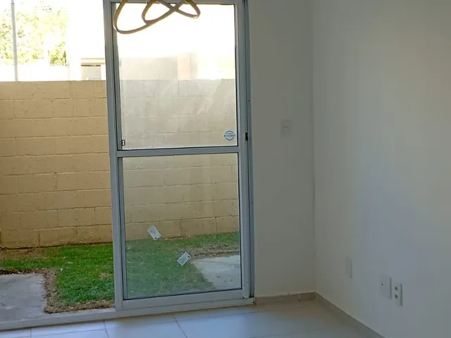 Apartamento 2 quartos e 1 banheiro, à venda, no bairro Guaratiba em Rio de Janeiro