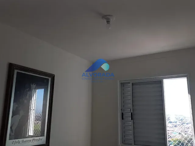Apartamento 2 quartos e 1 banheiro, à venda ou para alugar, no bairro Jardim Califórnia em Jacareí