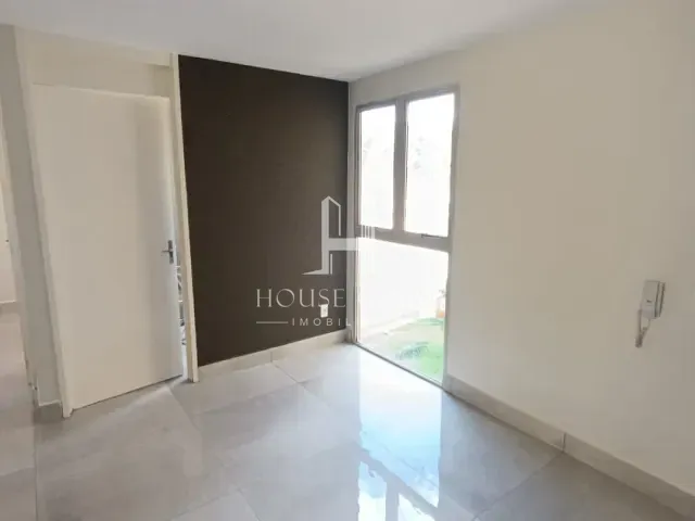 Apartamento 2 quartos e 1 banheiro, à venda, no bairro Conjunto Vera Cruz em Goiânia