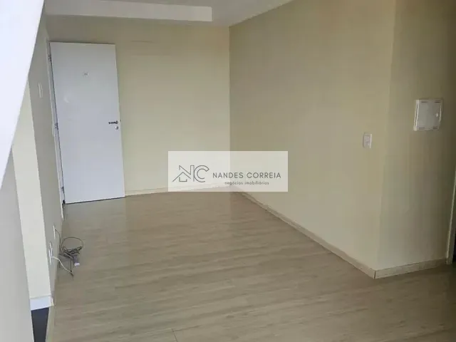 Apartamento 3 quartos e 2 banheiros, à venda, no bairro Parque Jamaica em Londrina