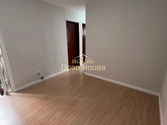 Apartamento com 50m² 2 quartos e 1 banheiro, à venda, no bairro Três Poços em Volta Redonda