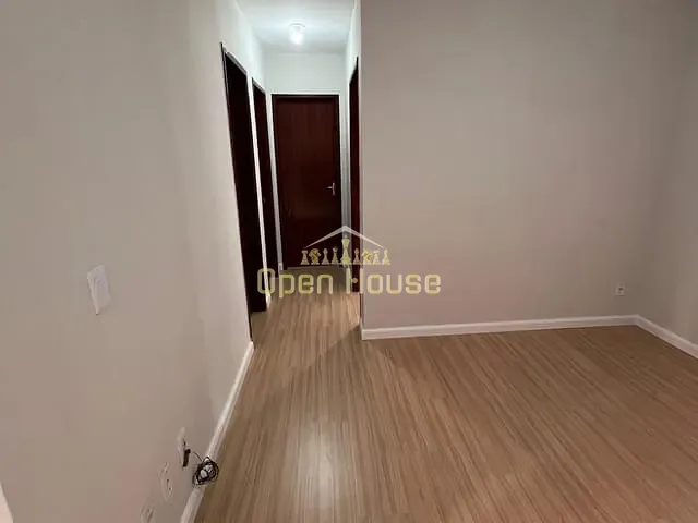 Apartamento com 50m² 2 quartos e 1 banheiro, à venda, no bairro Três Poços em Volta Redonda