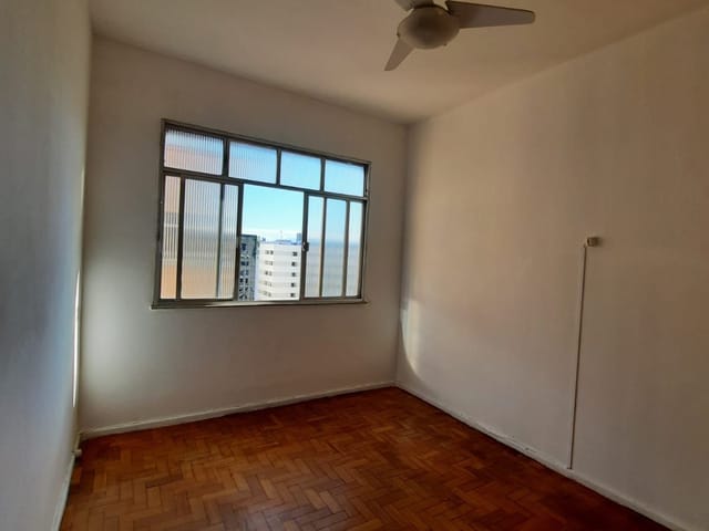 Foto do Apartamento - Apartamento em excelente localização na rua Riachuelo - Centro, amplo sala e quarto. | GrupoApi