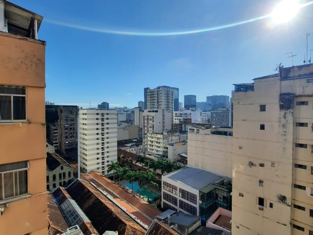 Foto do Apartamento - Apartamento em excelente localização na rua Riachuelo - Centro, amplo sala e quarto. | GrupoApi