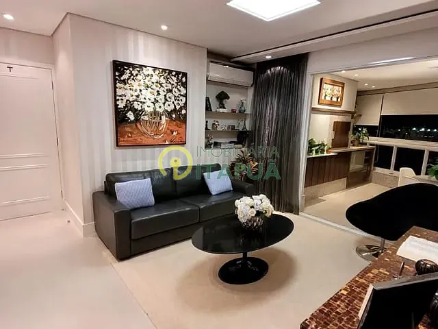 Apartamento com 215m² 3 quartos e 5 banheiros, à venda, no bairro Bela Suiça em Londrina