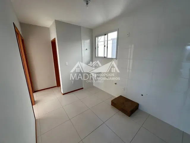 Apartamento 2 quartos e 1 banheiro, à venda, no bairro Nova Palhoça em Palhoça