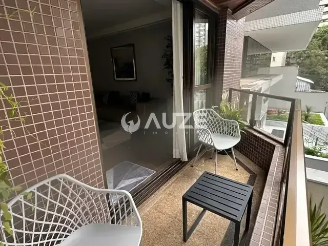 Apartamento 4 quartos e 5 banheiros, à venda, no bairro Água Verde em Curitiba
