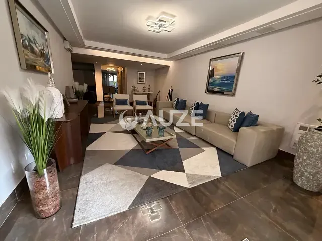 Apartamento 4 quartos e 5 banheiros, à venda, no bairro Água Verde em Curitiba