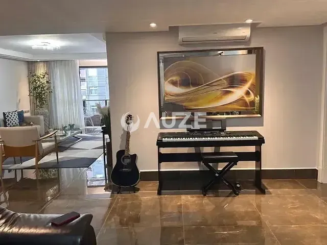 Apartamento 4 quartos e 5 banheiros, à venda, no bairro Água Verde em Curitiba