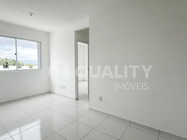 Apartamento 2 quartos e 1 banheiro, para alugar, no bairro Coaçu em Eusébio