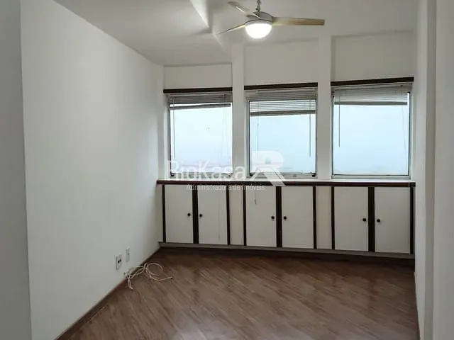 Apartamento 1 quarto e 1 banheiro, para alugar, no bairro Barra da Tijuca em Rio de Janeiro