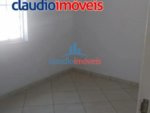 Apartamento 3 quartos e 2 banheiros, para alugar, no bairro Centro em Quatis