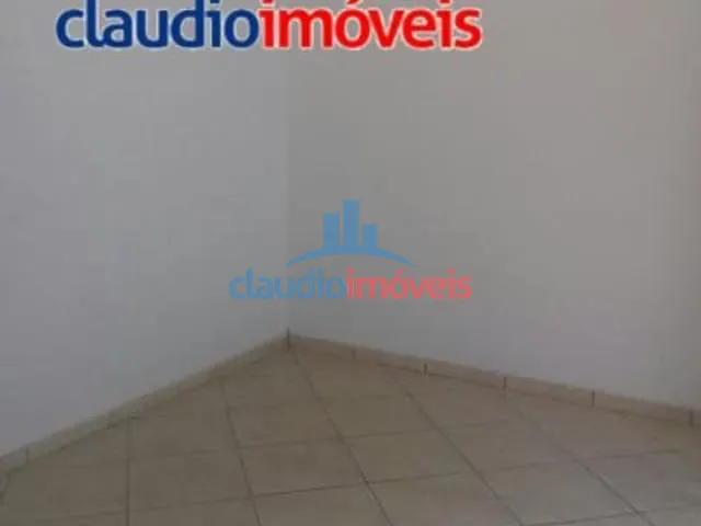Apartamento 3 quartos e 2 banheiros, para alugar, no bairro Centro em Quatis