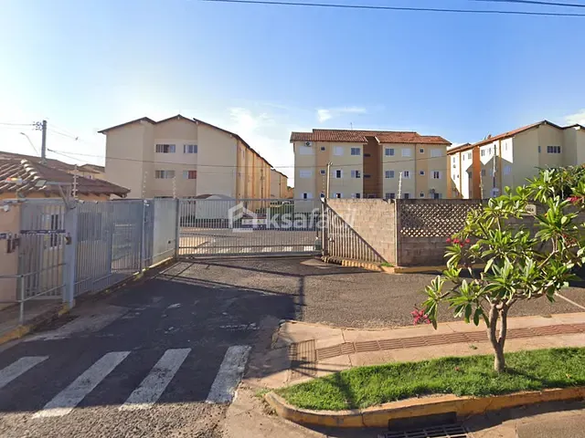 Apartamento com 50m² 2 quartos e 1 banheiro, à venda, no bairro Jardim Centenário em Campo Grande