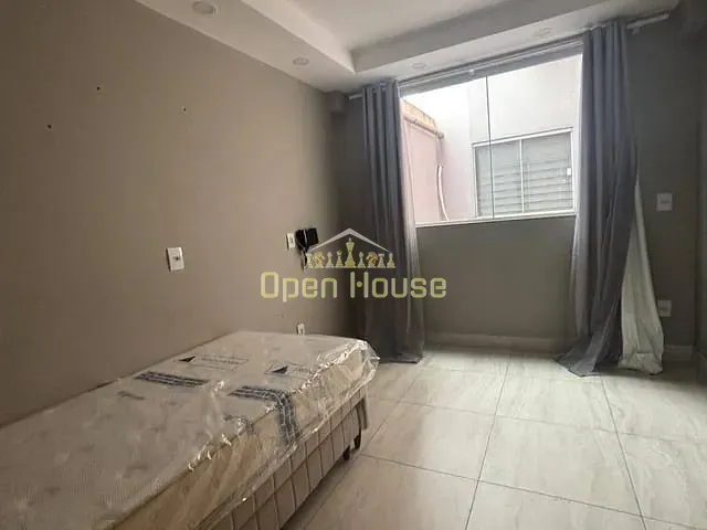 Apartamento com 50m² 2 quartos e 1 banheiro, para alugar, no bairro Monte Castelo em Volta Redonda