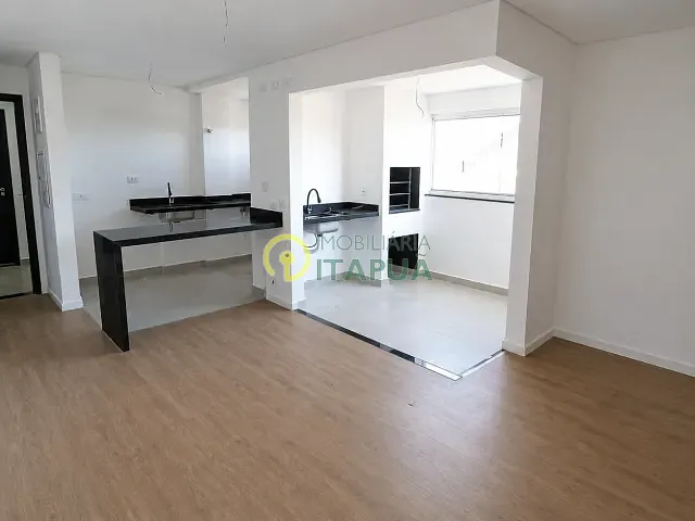 Apartamento com 89m² 3 quartos e 2 banheiros, à venda, no bairro San Izidro em Londrina