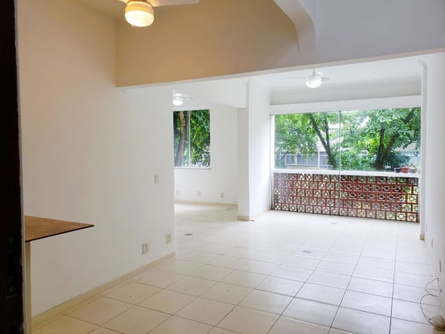Foto do Apartamento - Rua FRANCISCO OTAVIANO! 01 QUARTO, PORTARIA 24h, próximo ao METRÔ e PRAIA | EASY NEGOCIOS IMOBILIARIOS LTDA