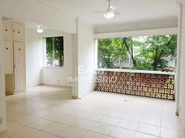 Apartamento com 69m² 1 quarto e 2 banheiros, para alugar, no bairro Copacabana em Rio de Janeiro