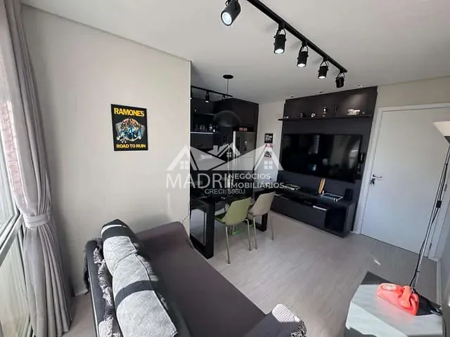 Apartamento 2 quartos e 2 banheiros, à venda, no bairro Pedra Branca em Palhoça