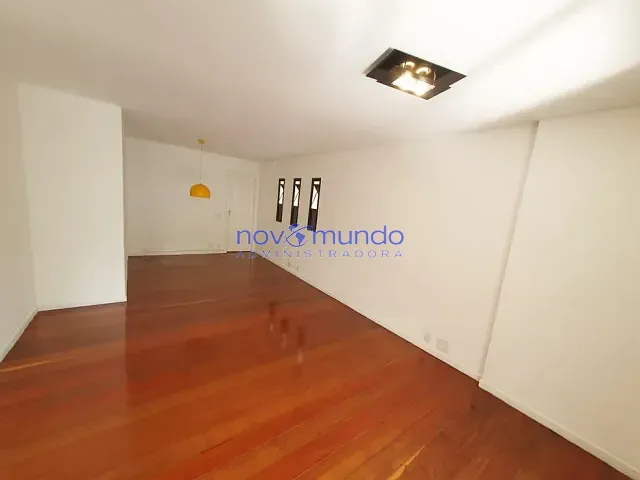 Apartamento com 160m² 3 quartos e 1 banheiro, para alugar, no bairro Barra da Tijuca em Rio de Janeiro
