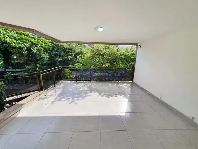 Apartamento com 160m² 3 quartos e 1 banheiro, para alugar, no bairro Barra da Tijuca em Rio de Janeiro