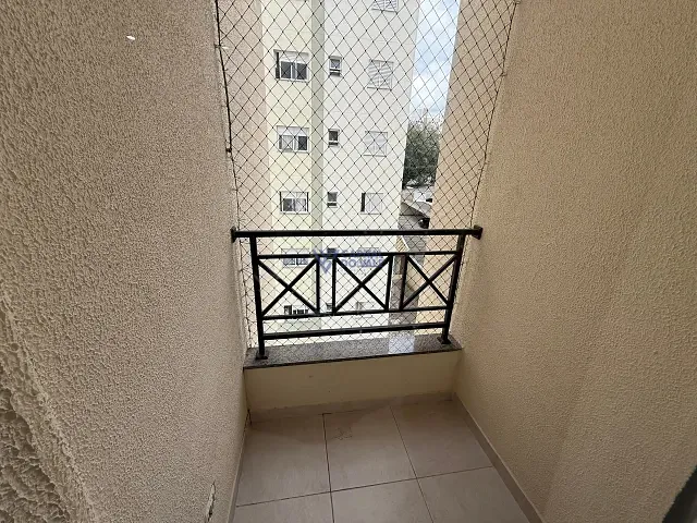Apartamento 2 quartos e 1 banheiro, para alugar, no bairro Jardim Oriente em São José dos Campos