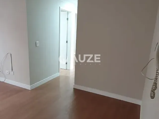 Apartamento com 59m² 3 quartos e 1 banheiro, à venda, no bairro São Braz em Curitiba
